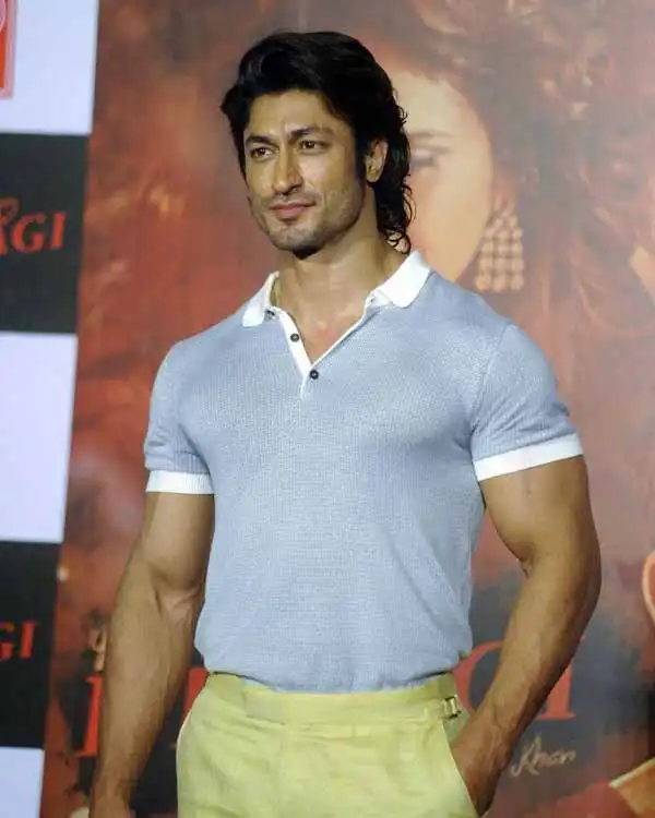 Vidyut Jammwal Age, Love Life, Money, News 