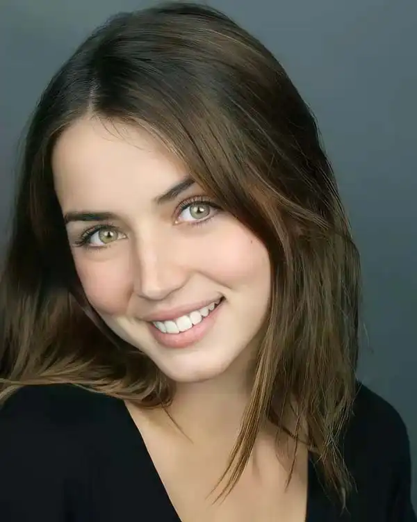 Ana De Armas Age, Height, Boyfriend, Movies, Networth, Blonde & More