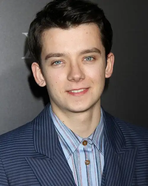 Asa Butterfield Age, Height, Girlfriend, Movies And TV Shows